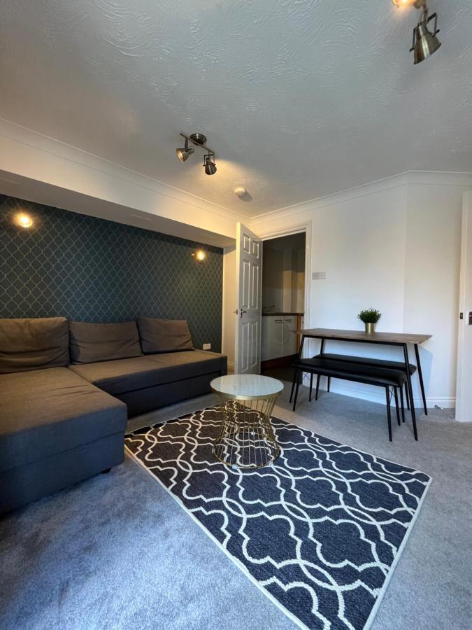 Archers 2 Bedrooms, Balcony, 2 Bathrooms, Free Parking, Wifi Саутгемптон Экстерьер фото